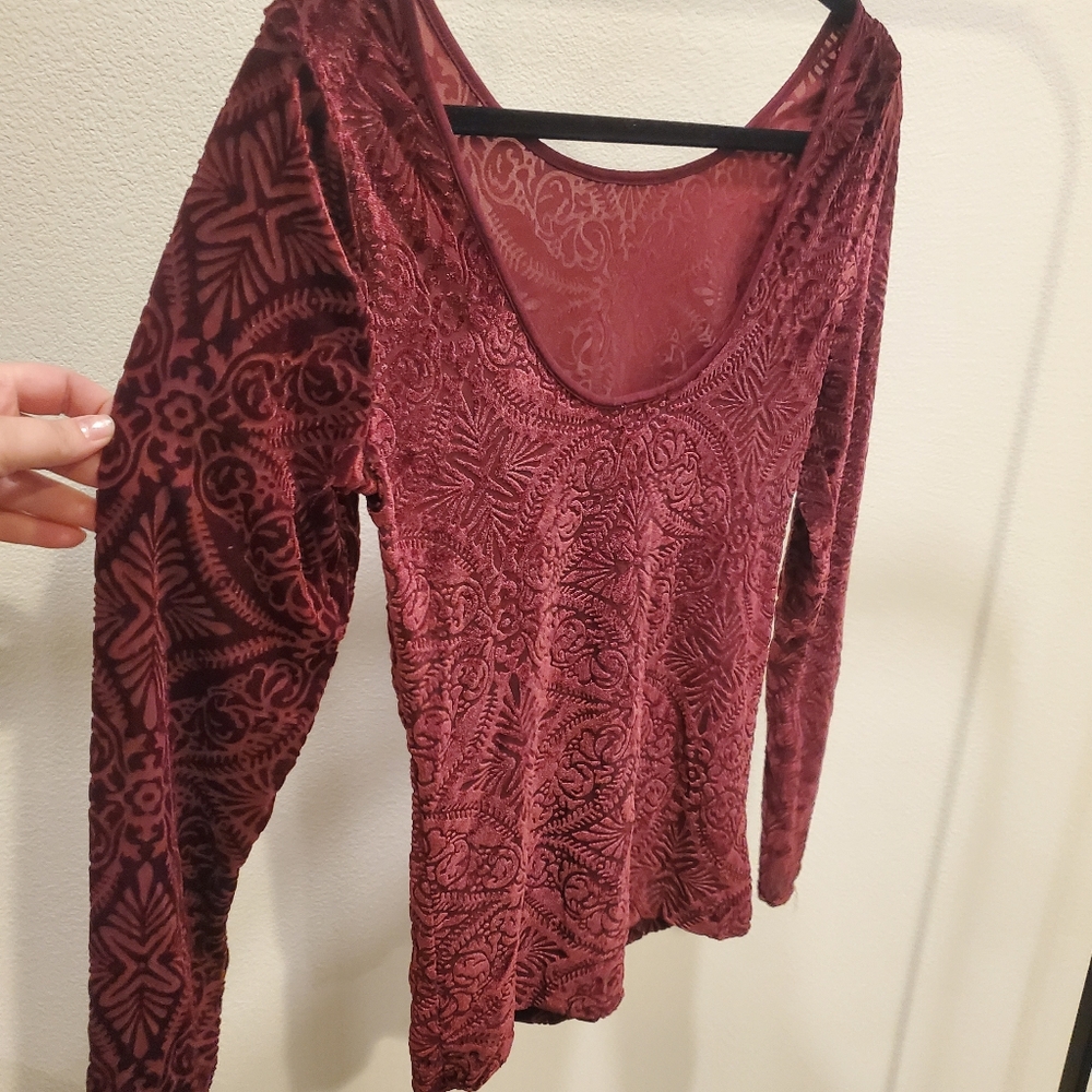 Deep Red top - Picture 4 of 6